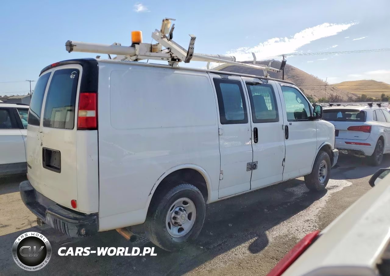 2007 Chev Express G2500 VIN:1GCGG25V271223770 - 3