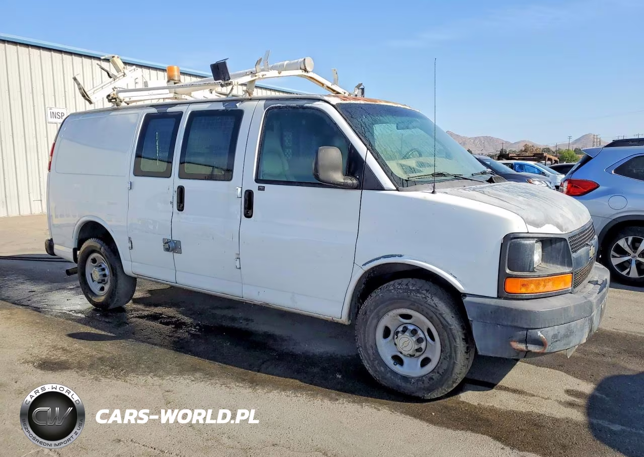 2007 Chev Express G2500 VIN:1GCGG25V271223770 - 4
