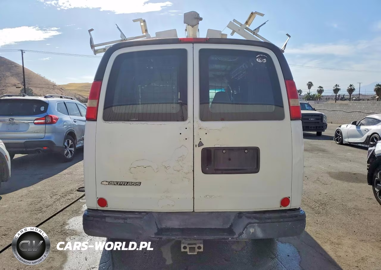 2007 Chev Express G2500 VIN:1GCGG25V271223770 - 6