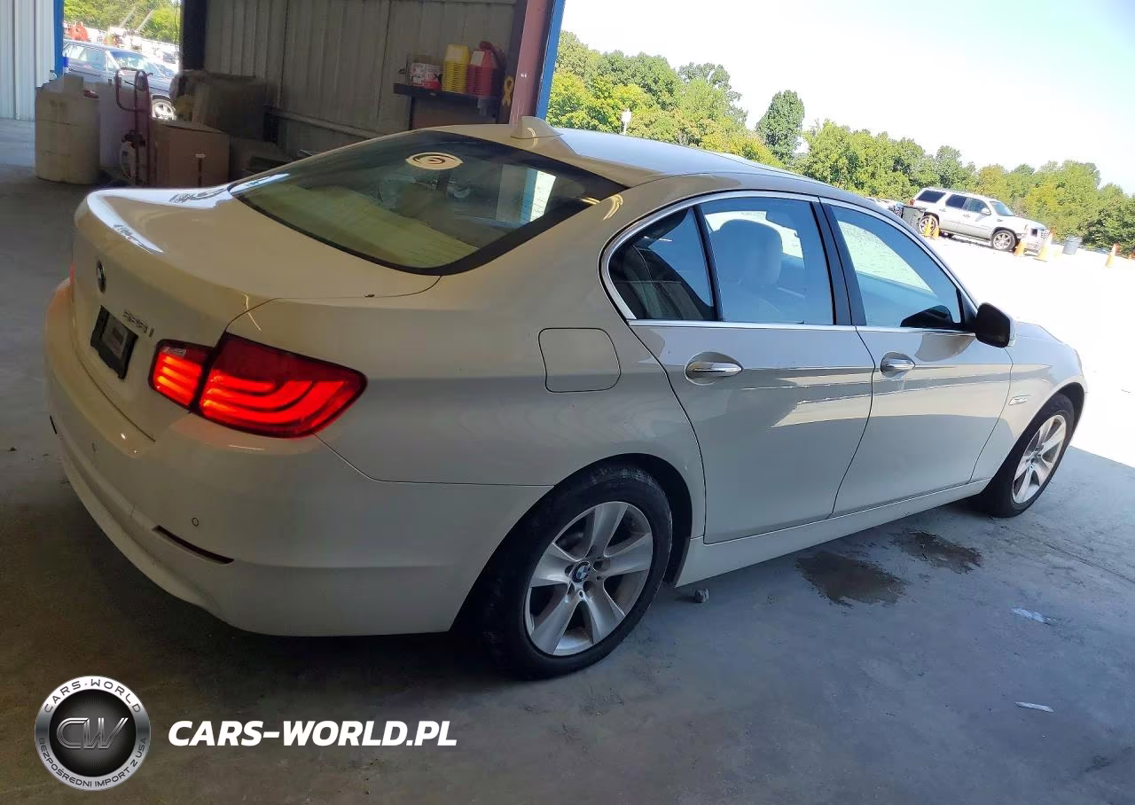 2012 BMW 528 I VIN:WBAXG5C52CDX04886 - 3