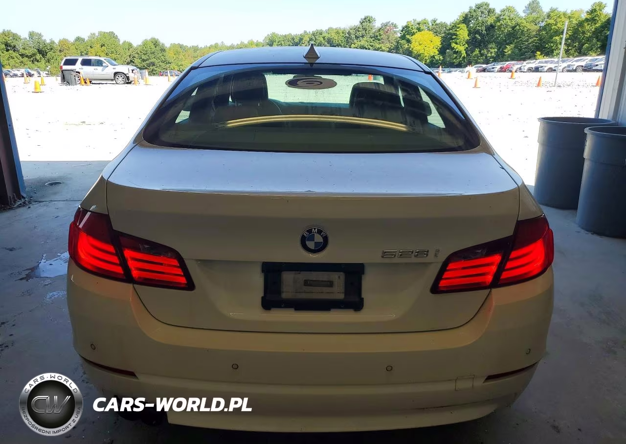 2012 BMW 528 I VIN:WBAXG5C52CDX04886 - 6