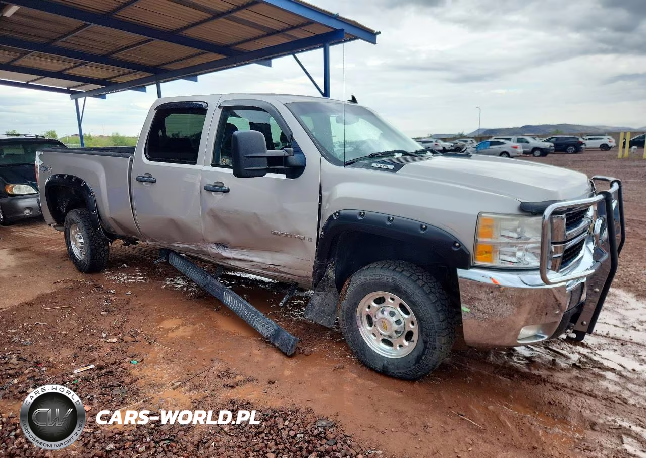 2008 Chevrolet Silverado K2500 Heavy Duty VIN:1GCHK23K78F193682 - 4
