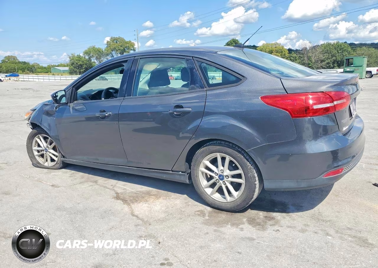 2018 Ford Focus Se VIN:1FADP3F27JL265642 - 2