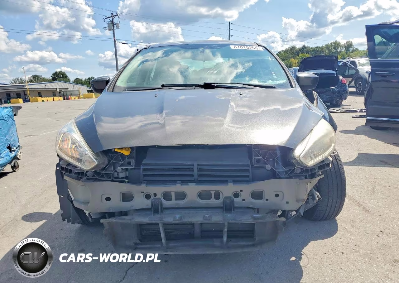 2018 Ford Focus Se VIN:1FADP3F27JL265642 - 5