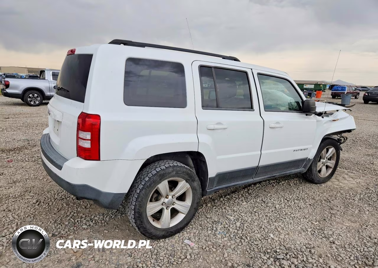2015 Jeep Patriot Sport VIN:1C4NJRBBXFD202285 - 3