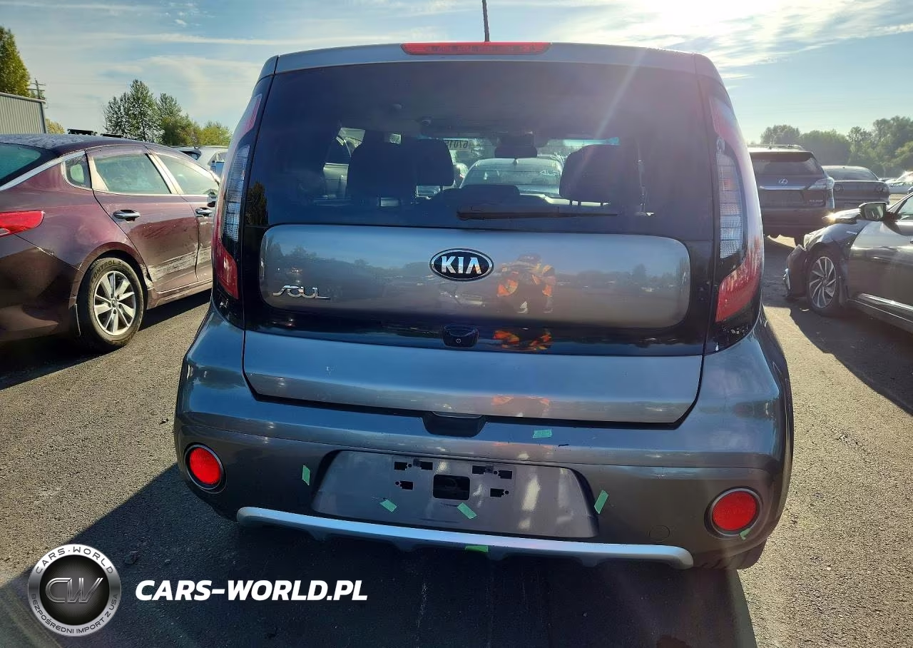 2018 Kia Soul + VIN:KNDJP3A50J7596442 - 6