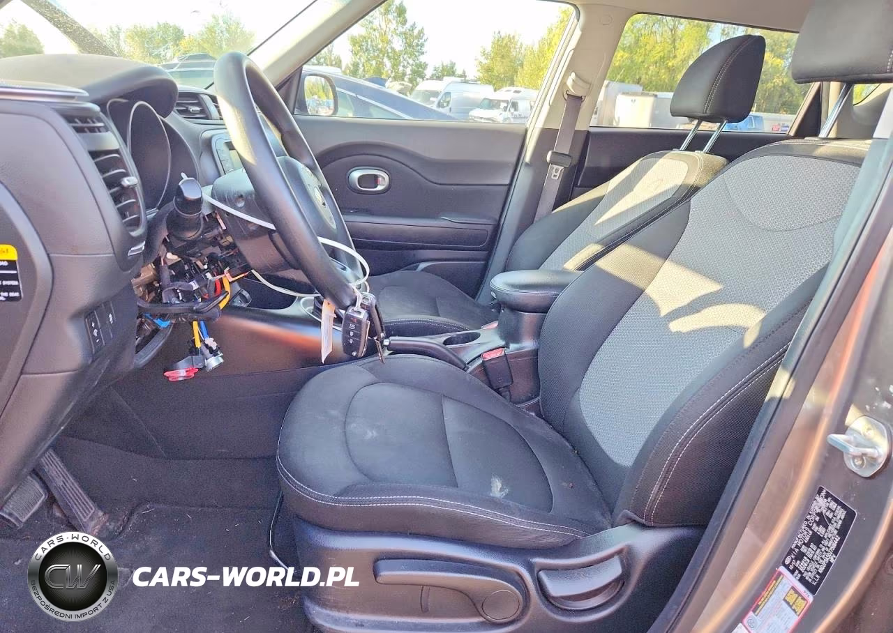 2018 Kia Soul + VIN:KNDJP3A50J7596442 - 7