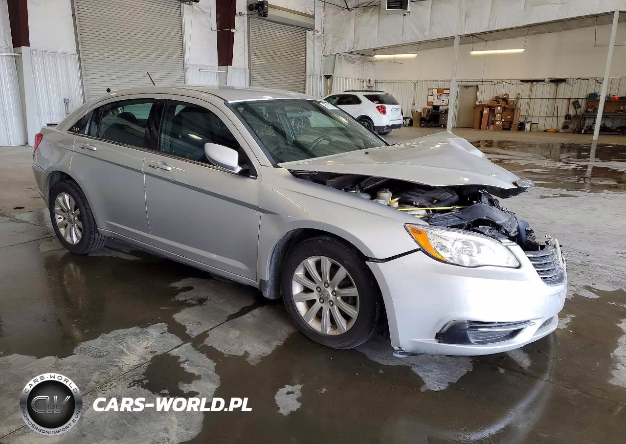 2012 Chrysler 200 Touring VIN:1C3CCBBB6CN101859 - 4