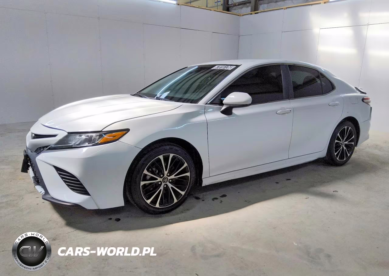 2020 Toyota Camry Se