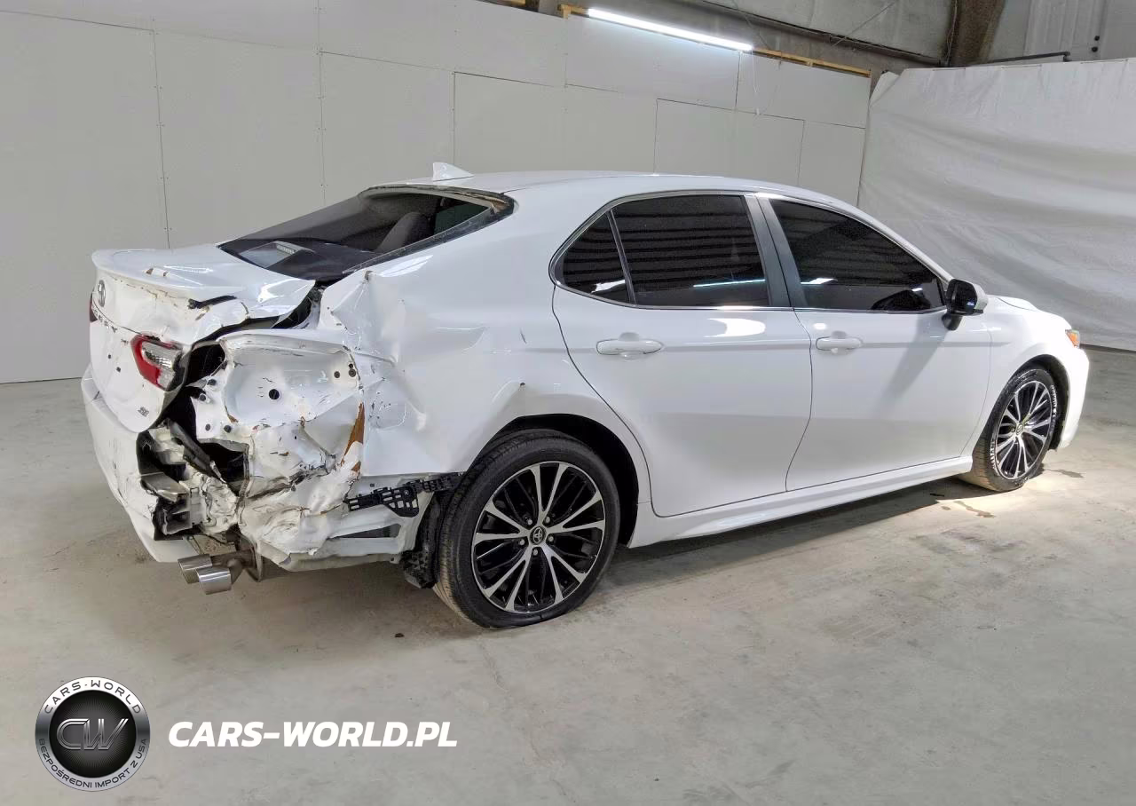 2020 Toyota Camry Se VIN:4T1G11AK2LU913045 - 3