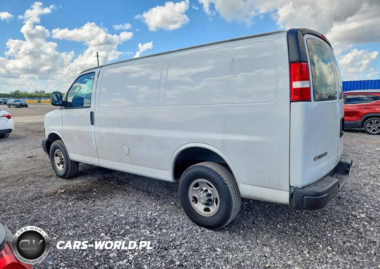 2022 Chevrolet Express 2500 Delivery Van VIN:1GCWGAFP3N1217849 - 2