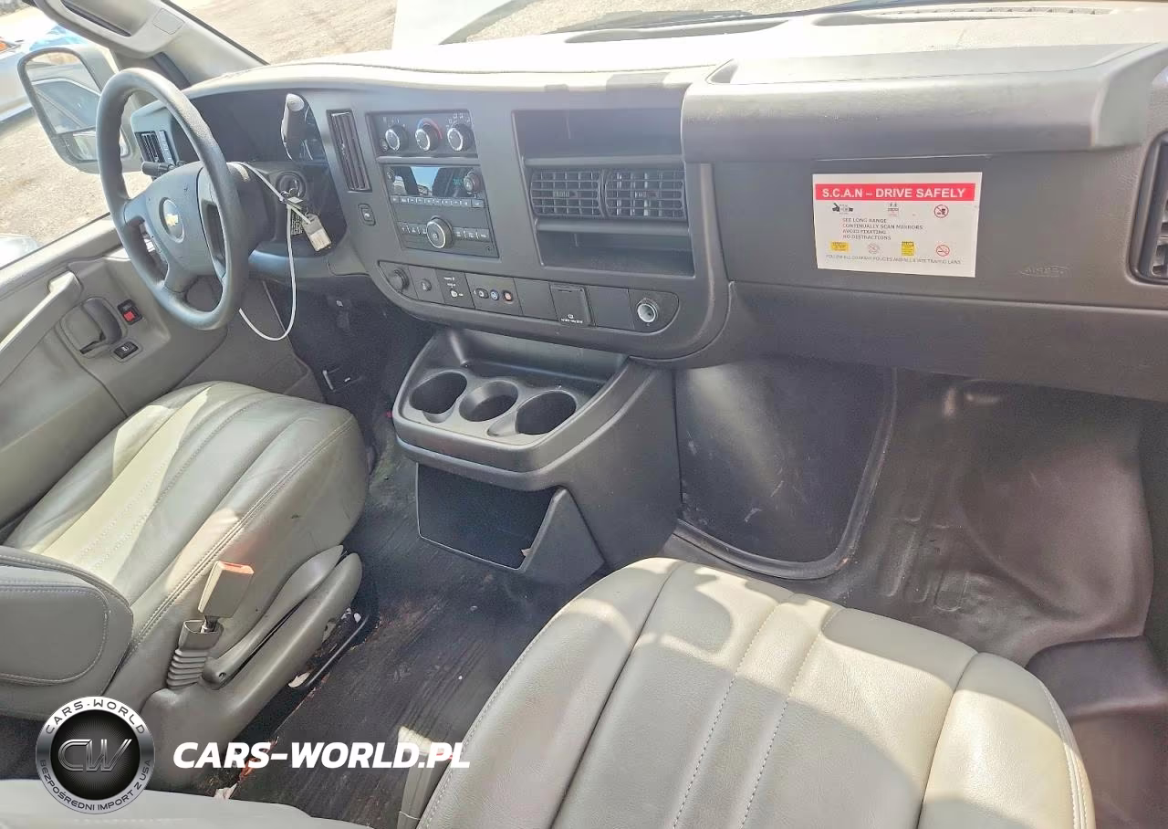 2022 Chevrolet Express 2500 Delivery Van VIN:1GCWGAFP3N1217849 - 8