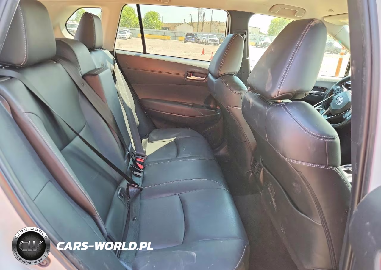 2022 Toyota Corolla Cross Xle VIN:7MUEAABG6NV034943 - 11