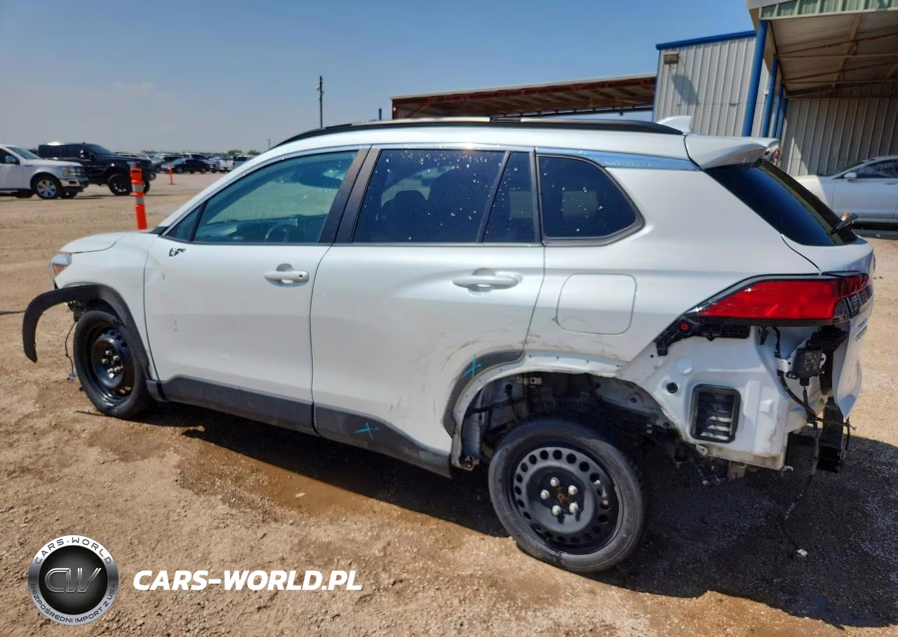 2022 Toyota Corolla Cross Xle VIN:7MUEAABG6NV034943 - 2