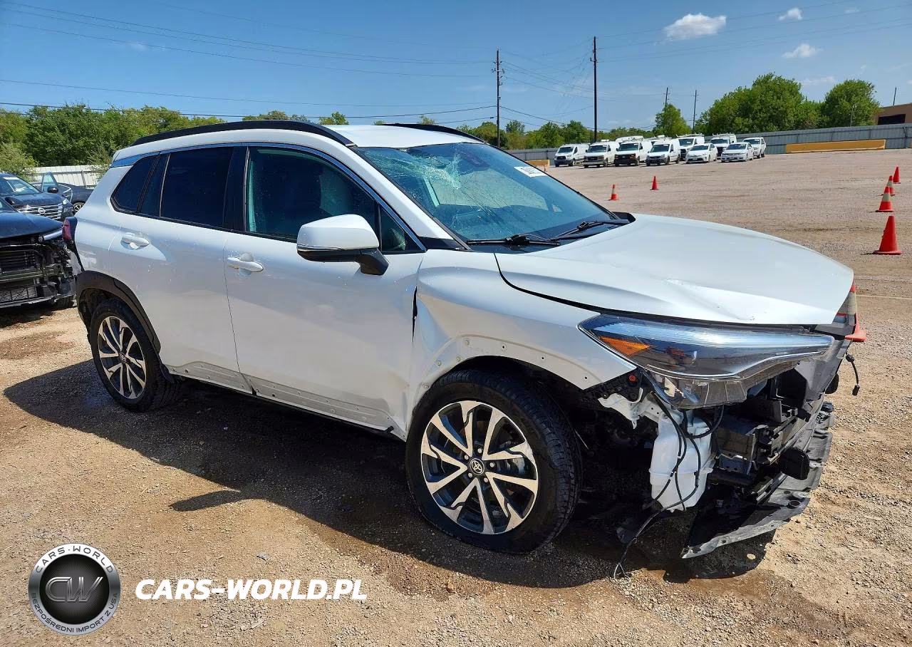2022 Toyota Corolla Cross Xle VIN:7MUEAABG6NV034943 - 4