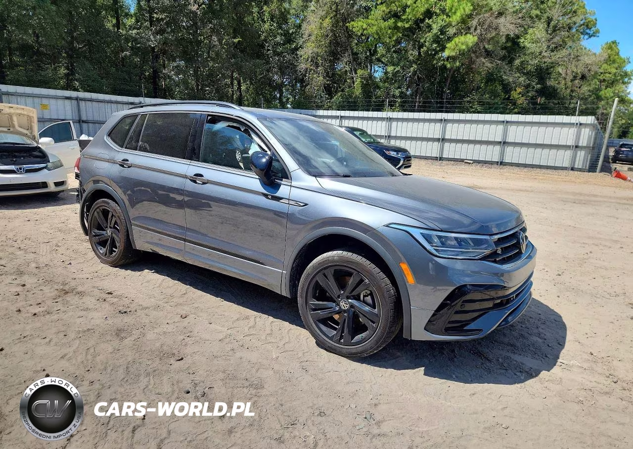 2023 Volkswagen Tiguan Se R-Line Black VIN:3VVCB7AX6PM132717 - 4