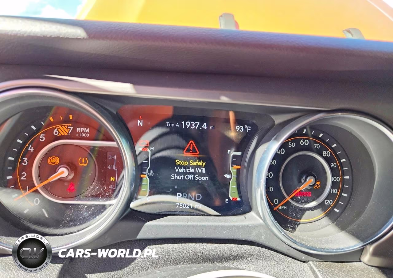2020 Jeep Wrangler Unlimited Sport VIN:1C4HJXDN2LW266104 - 9