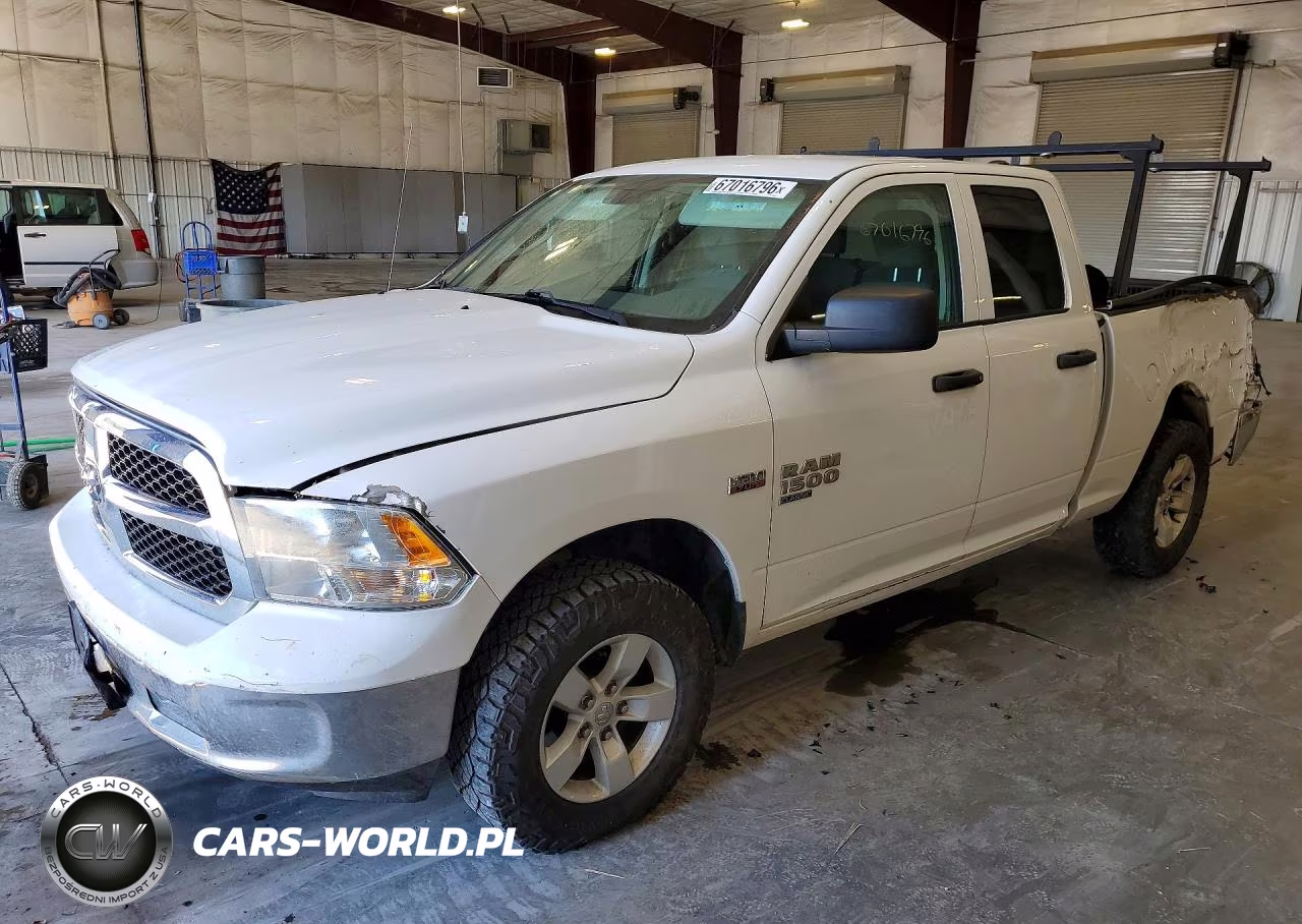 2019 Ram 1500 Classic Tradesman VIN:1C6RR7FT1KS590974 - 1
