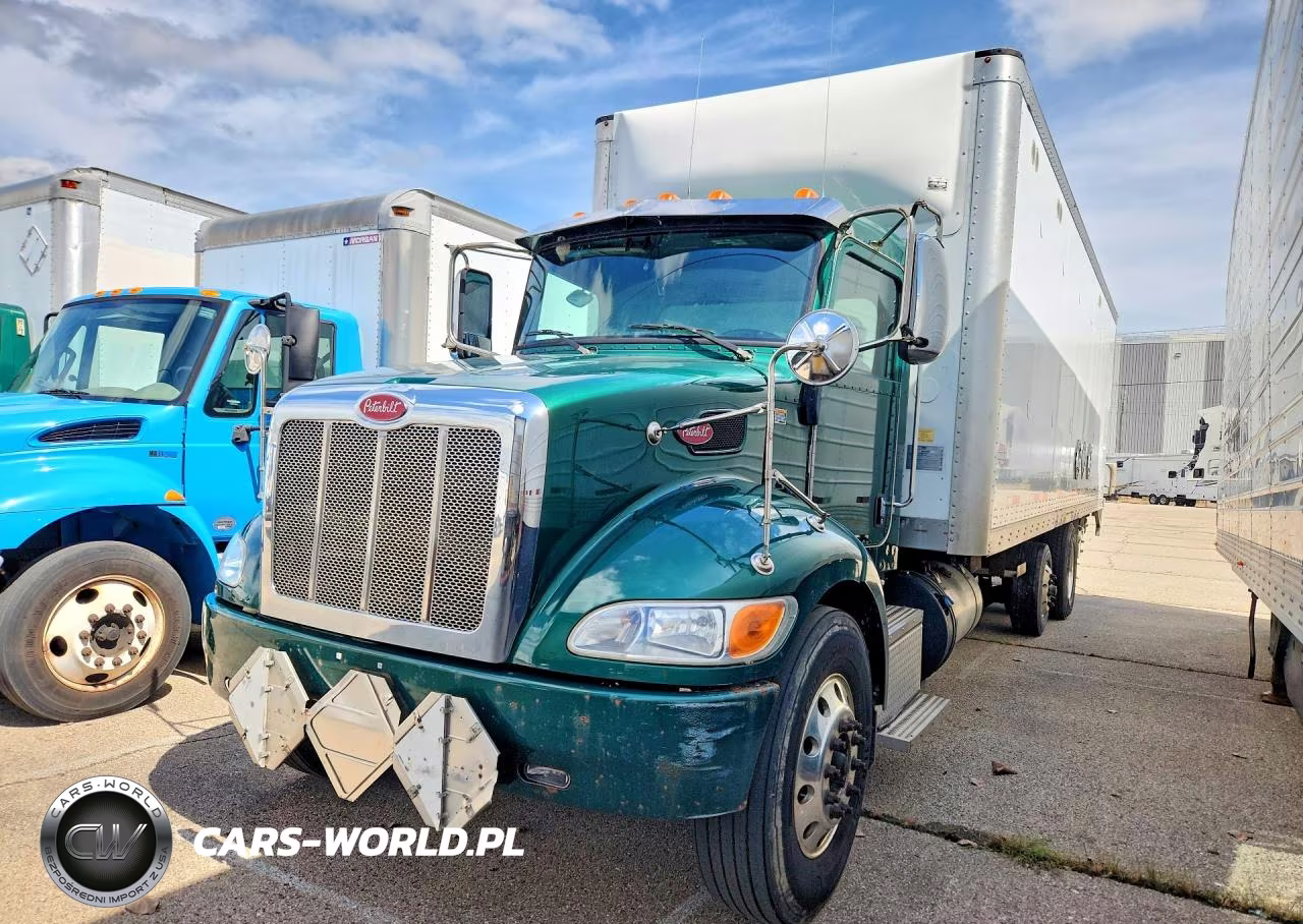 2020 Peterbilt 348 Box Truck – zdjęcie 1 z 13