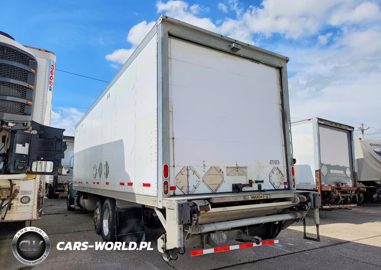 2020 Peterbilt 348 Box Truck VIN:2NP3KM8X9LM668721 - 2