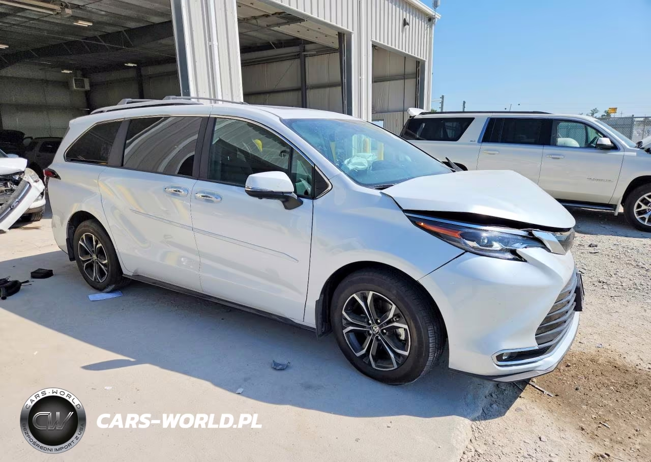 2026 Toyota Sienna Platinum 7-Passenger VIN:5TDESKFC5TS250588 - 4