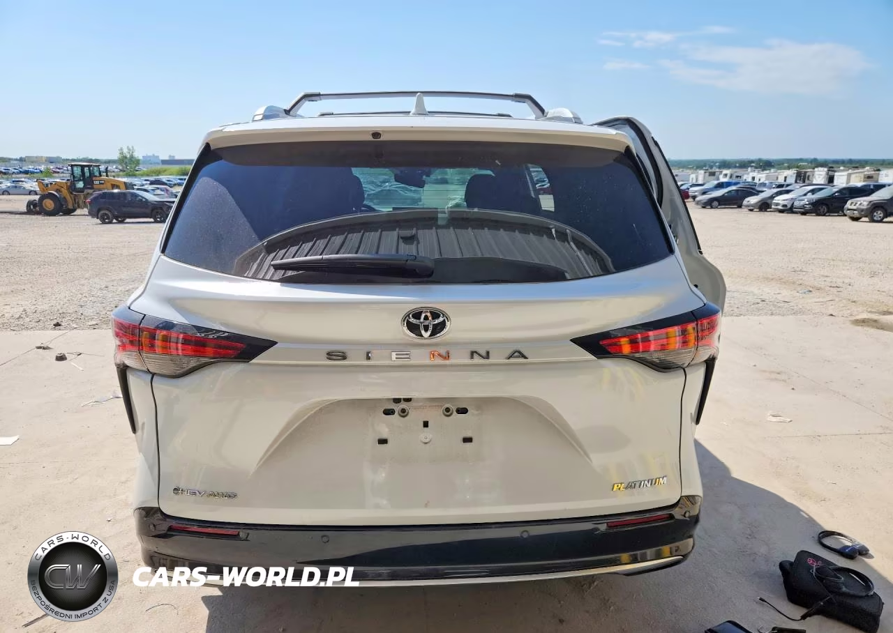 2026 Toyota Sienna Platinum 7-Passenger VIN:5TDESKFC5TS250588 - 6