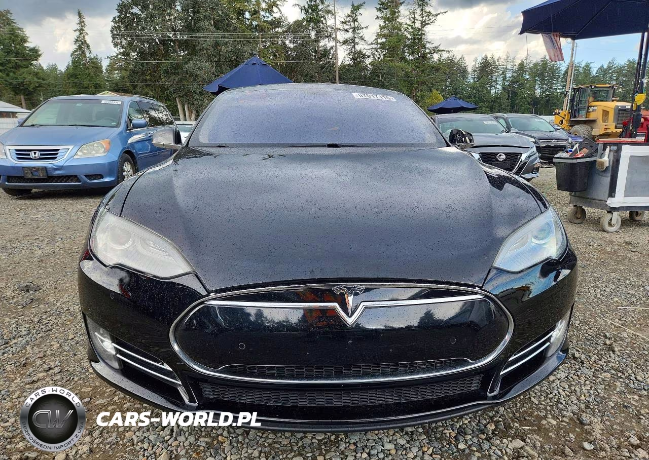 2014 Tesla Model S VIN:5YJSA1H16EFP42176 - 5