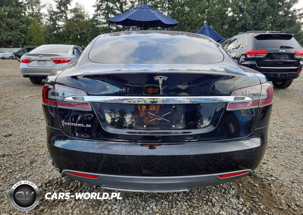 2014 Tesla Model S VIN:5YJSA1H16EFP42176 - 6