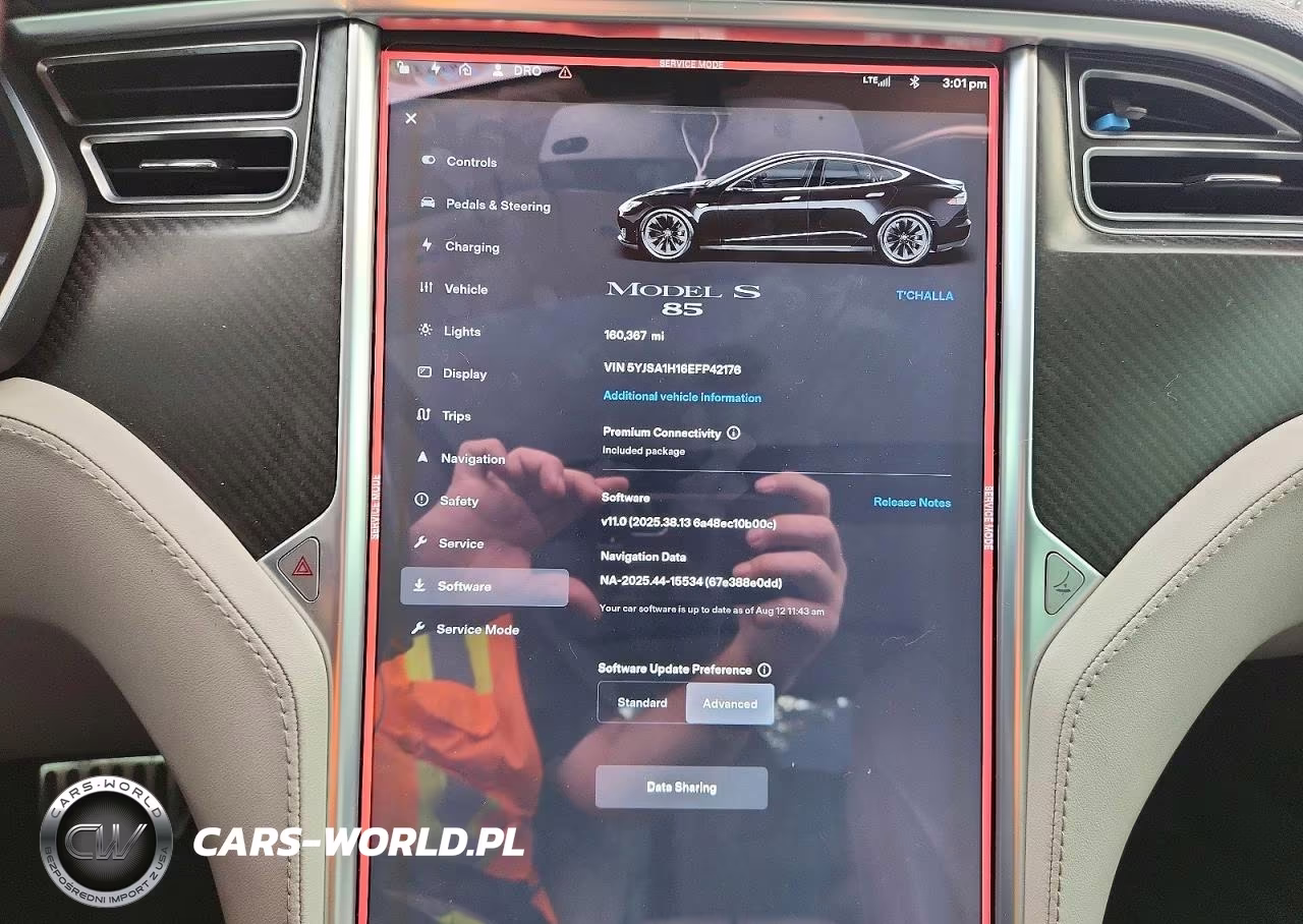 2014 Tesla Model S VIN:5YJSA1H16EFP42176 - 9