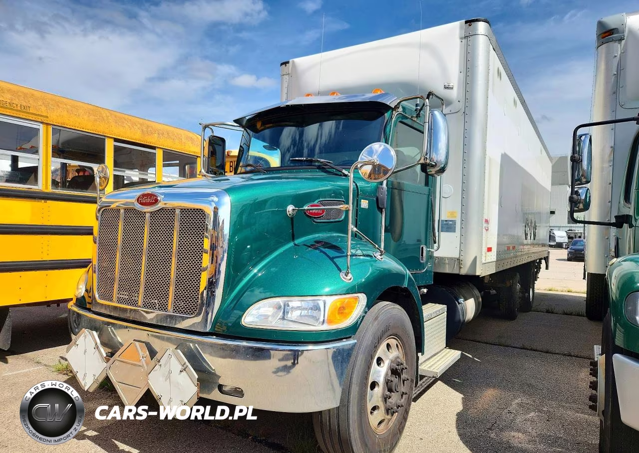 2020 Peterbilt 348 Box Truck – zdjęcie 1 z 13