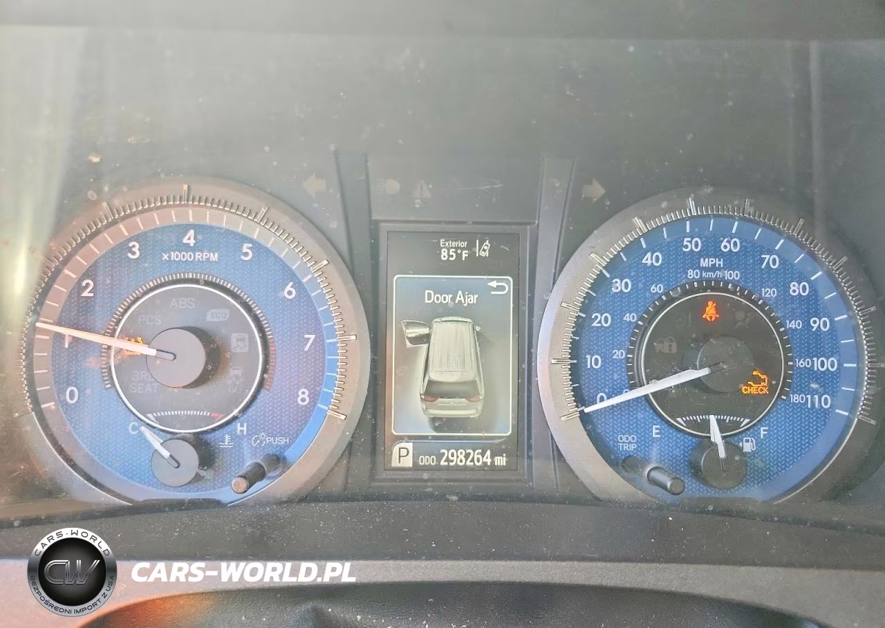 2018 Toyota Sienna L VIN:5TDZZ3DC1JS920625 - 9