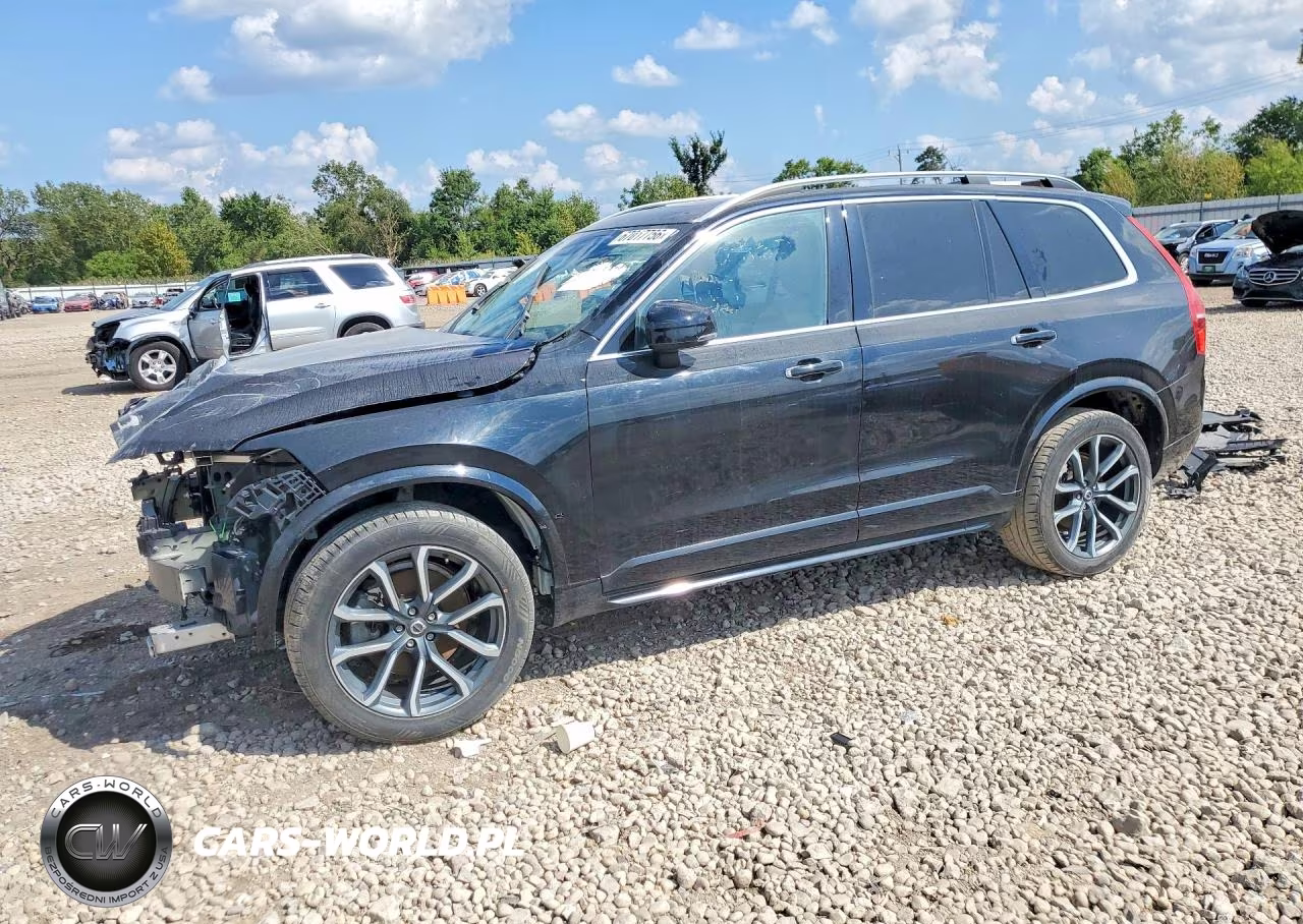 2016 VOLVO XC90 T6 MOMENTUM – zdjęcie 1 z 13