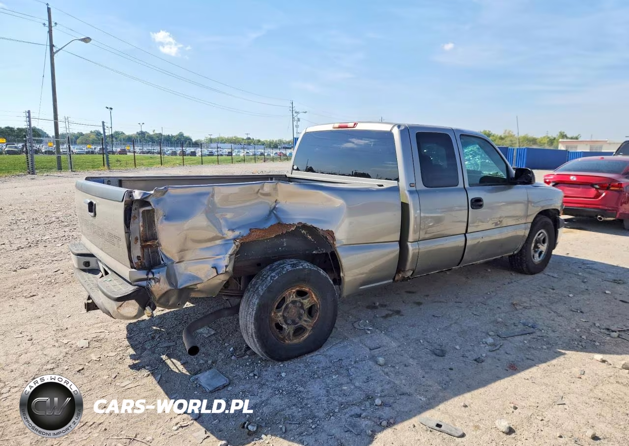 2001 Chevrolet Silverado C1500 VIN:2GCEC19W411341143 - 3