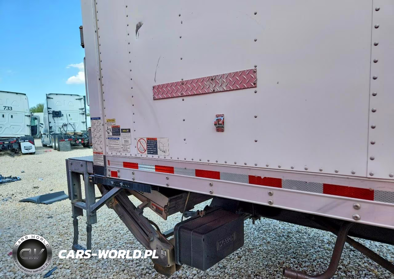 2022 Freightliner Business Class M2 Box Truck VIN:1FVACWFC5NHNC3538 - 13