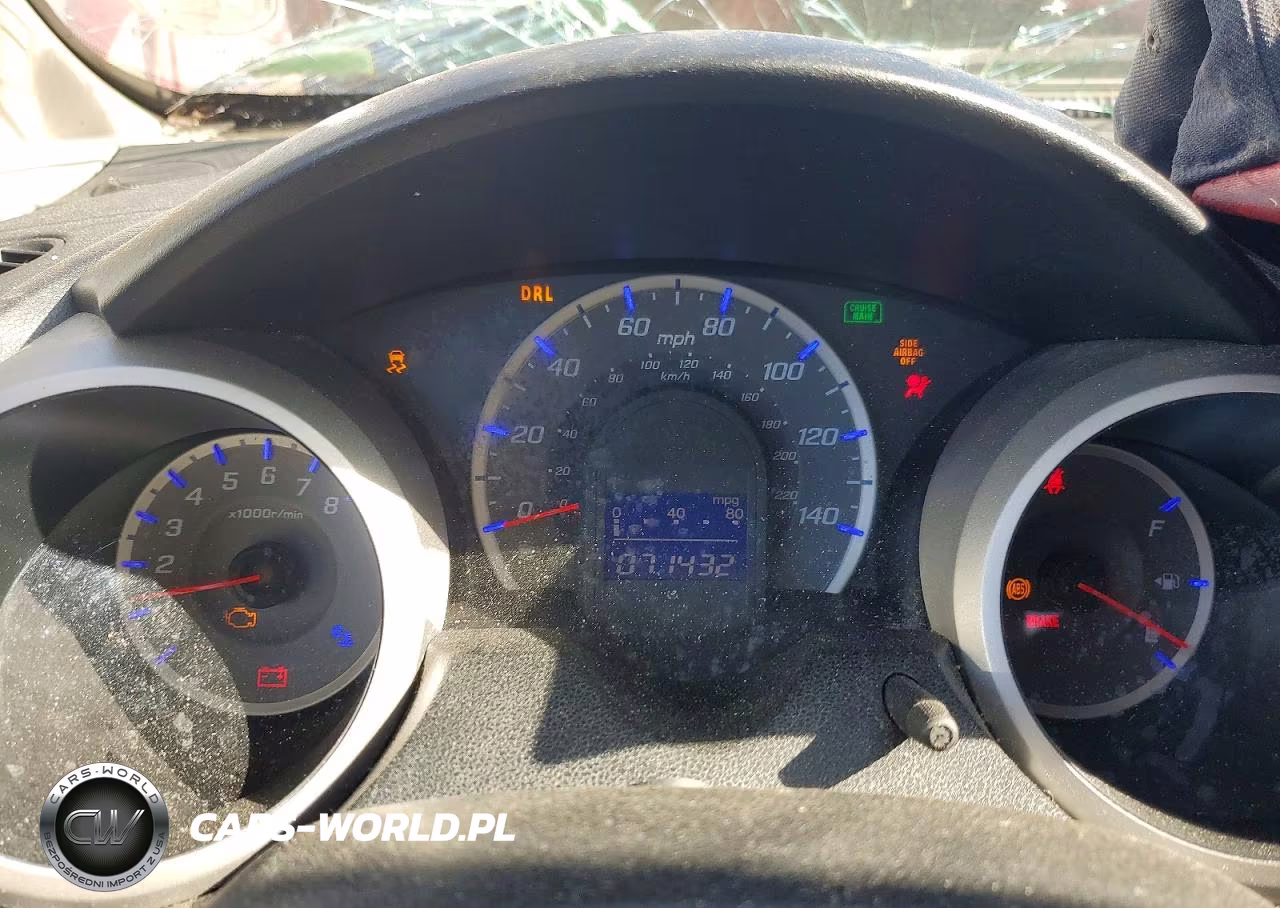 2013 Honda Fit VIN:JHMGE8H32DC065741 - 9