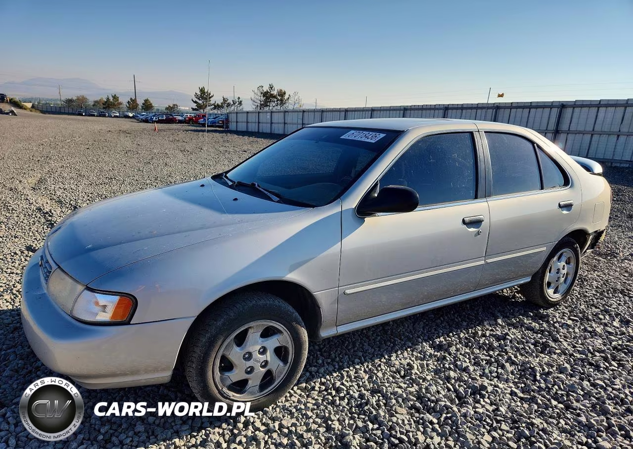 1995 Nissan Sentra Base
