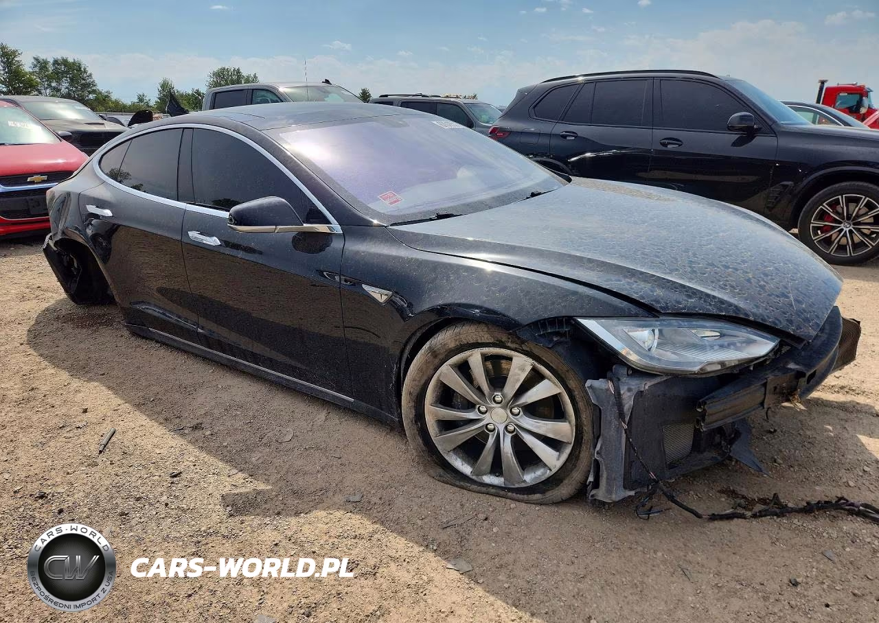 2014 Tesla Model S VIN:5YJSA1H1XEFP43380 - 4