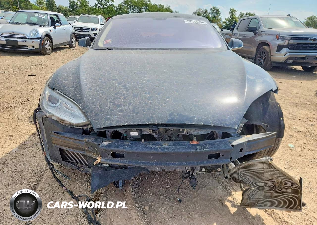 2014 Tesla Model S VIN:5YJSA1H1XEFP43380 - 5