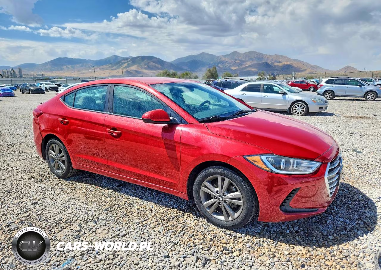 2018 Hyundai Elantra Sel VIN:5NPD84LF2JH300886 - 4