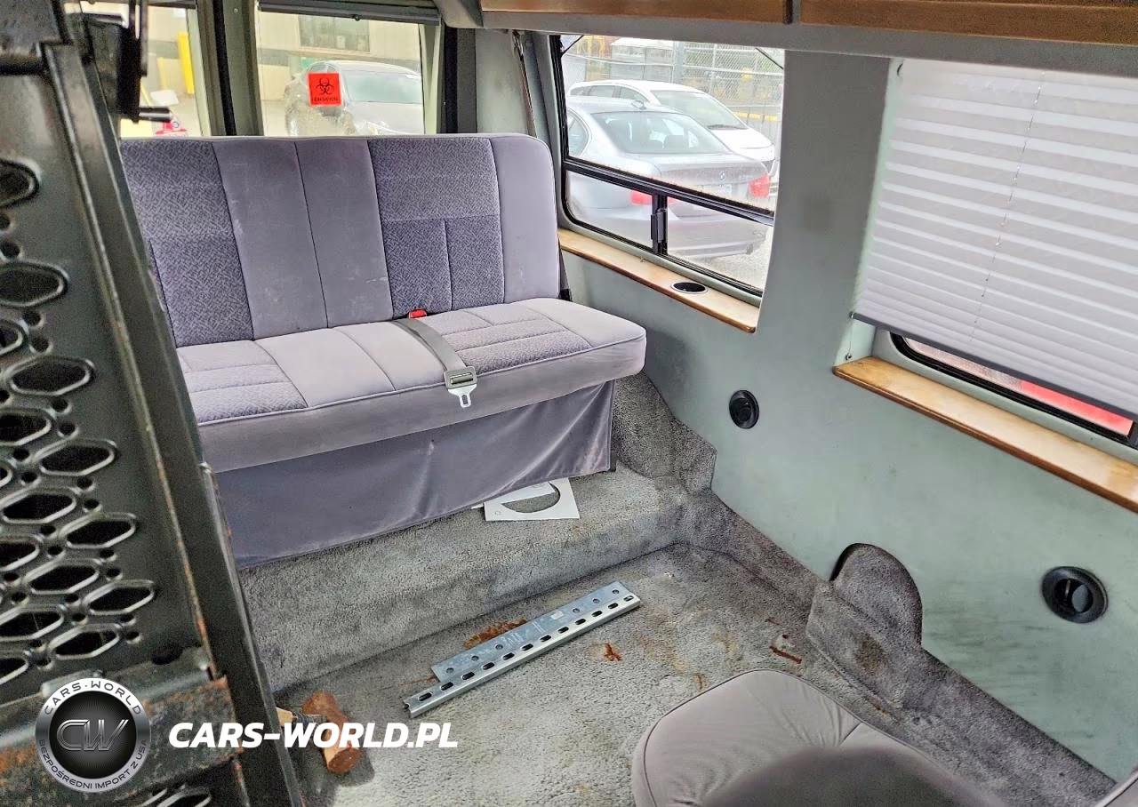 2000 Ford Econoline E150 Van VIN:1FDRE14L3YHB69313 - 11
