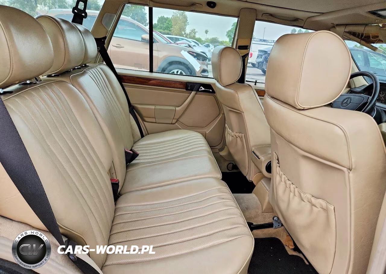 1995 Mercedes-Benz E 320 VIN:WDBEA92E9SF308119 - 10