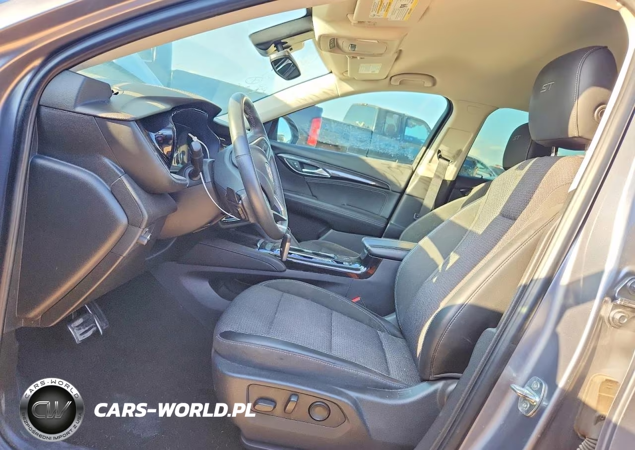2022 Buick Envision Preferred VIN:LRBAZLR40ND021107 - 7