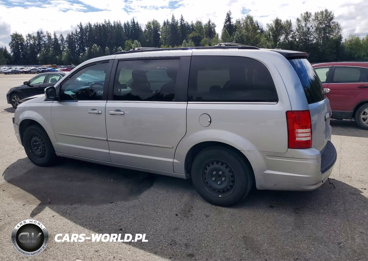 2008 Chrysler Town & Country Touring VIN:2A8HR54P78R118067 - 2