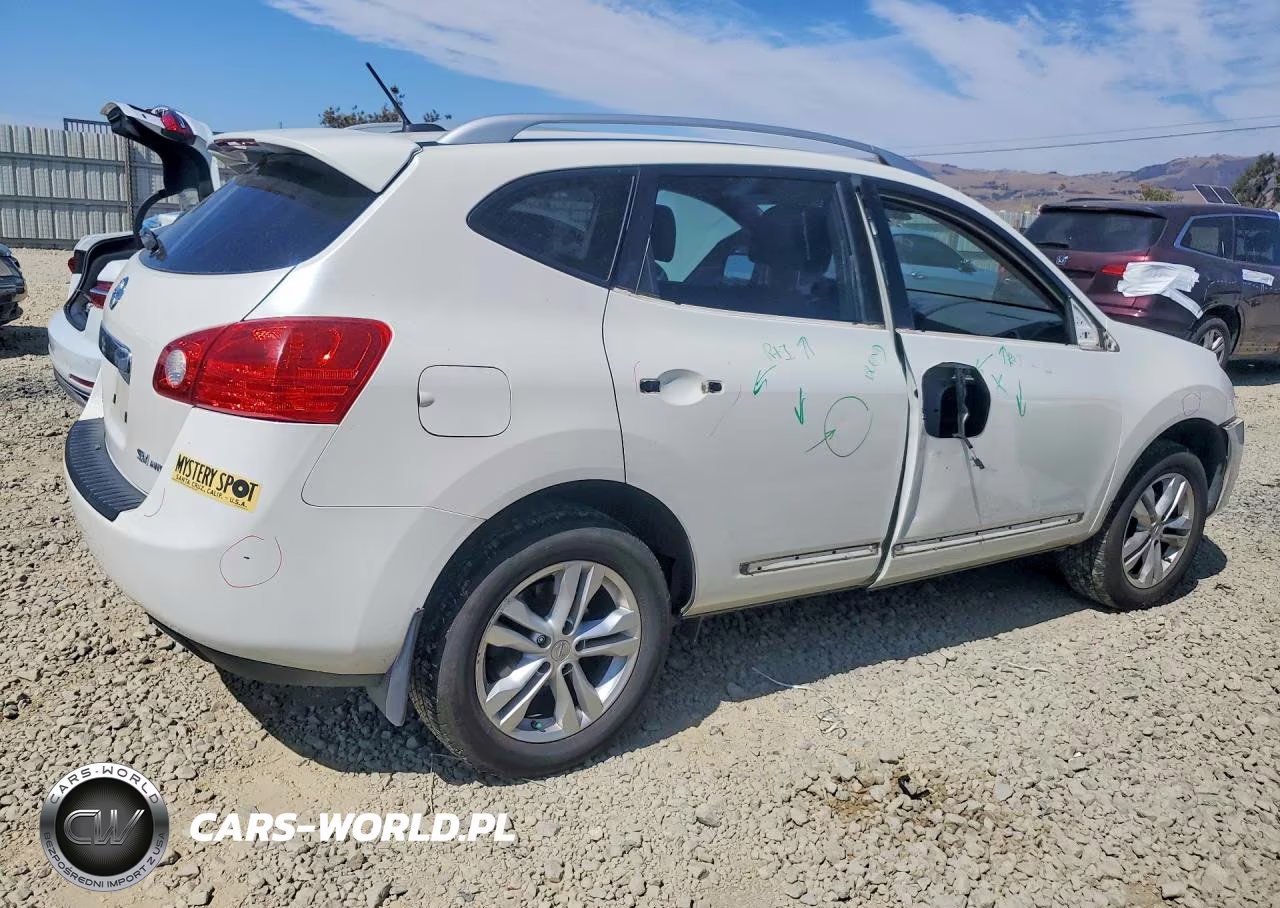 2012 Nissan Rogue S VIN:JN8AS5MV7CW405702 - 3