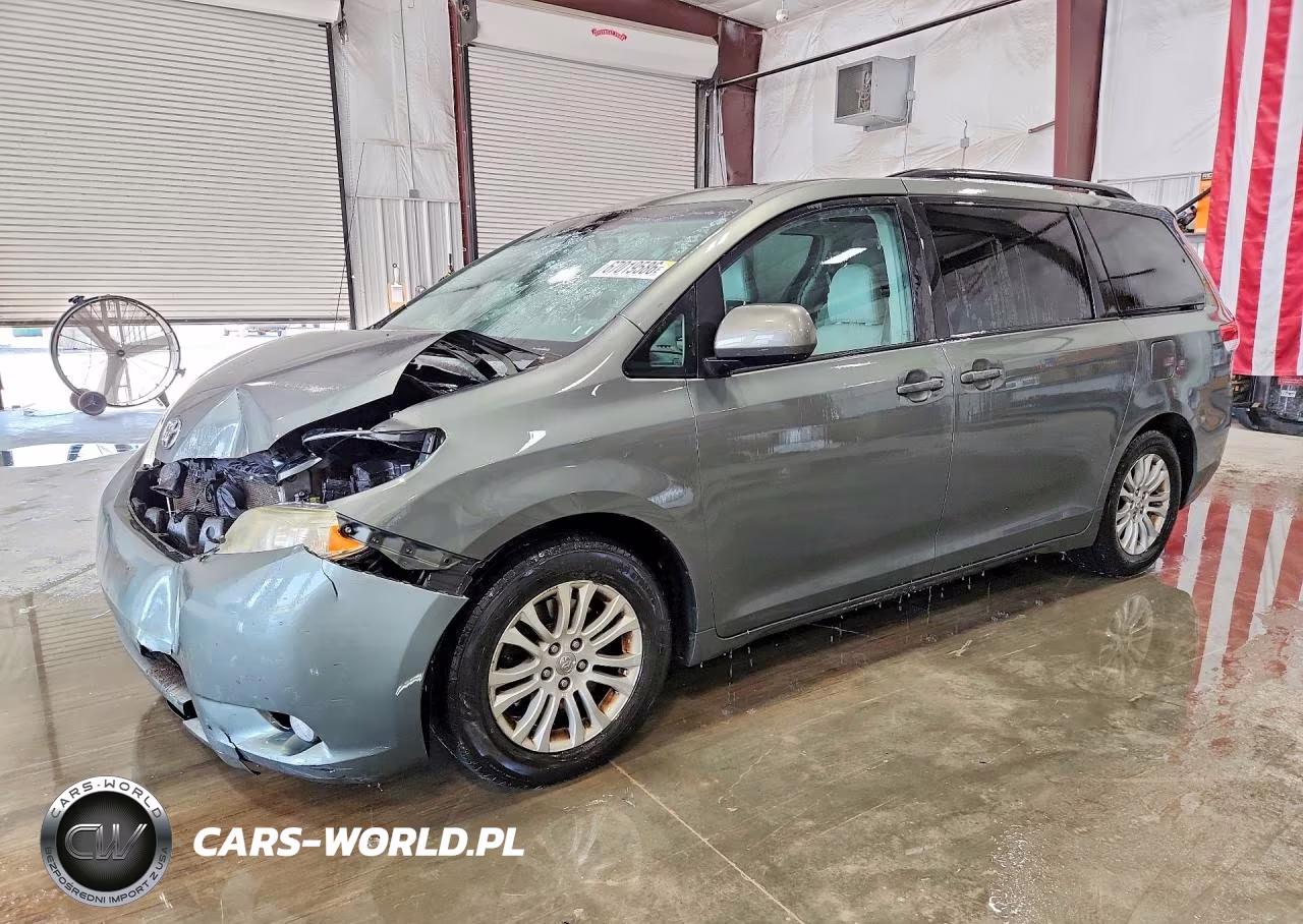 2014 Toyota Sienna Xle 8-Passenger VIN:5TDYK3DCXES486307 - 1