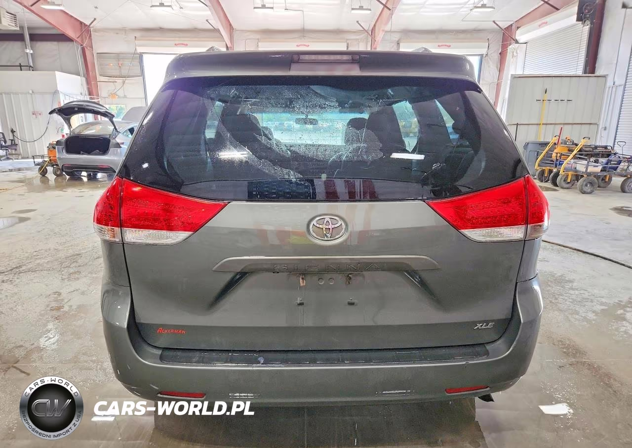 2014 Toyota Sienna Xle 8-Passenger VIN:5TDYK3DCXES486307 - 6