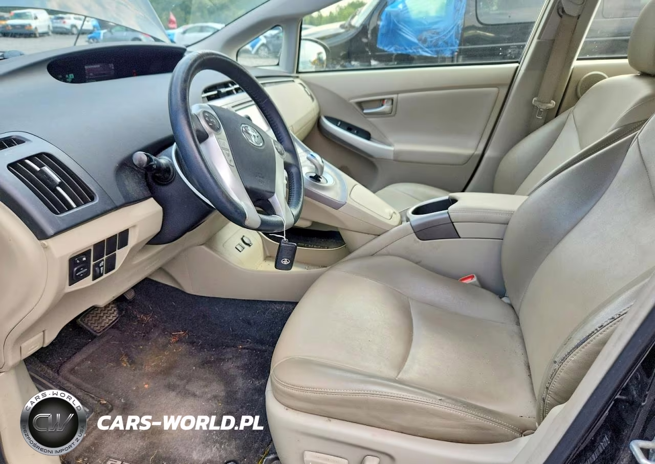 2015 Toyota Prius Four VIN:JTDKN3DU9F0443085 - 7