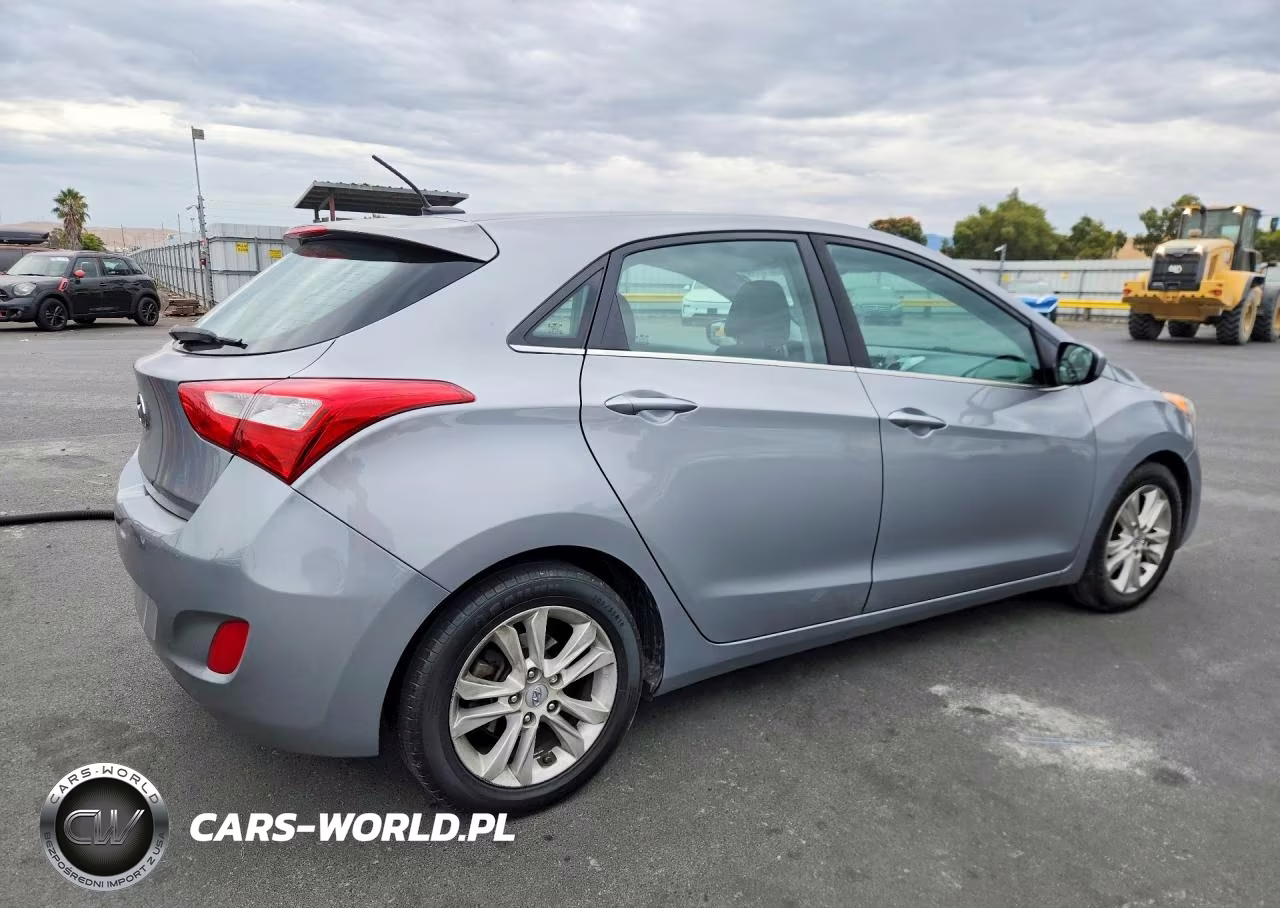2015 Hyundai Elantra Gt Base VIN:KMHD35LH4FU240852 - 3