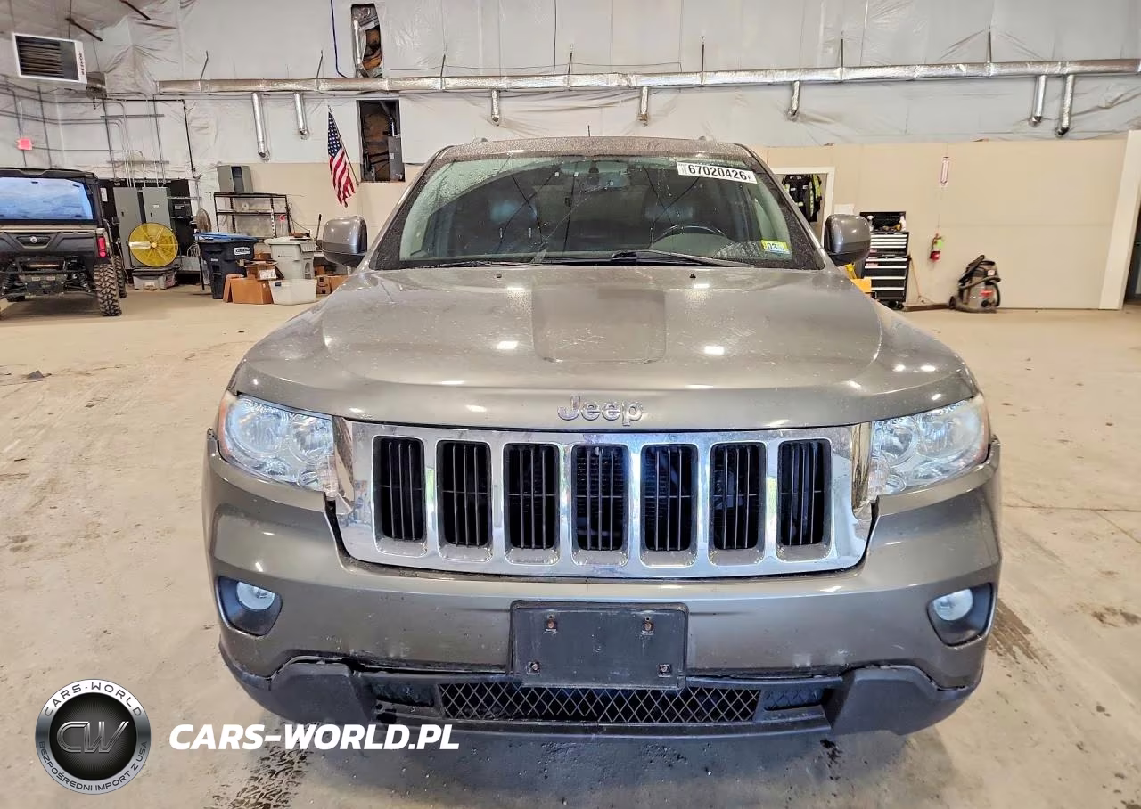 2011 Jeep Grand Cherokee Laredo VIN:1J4RR4GG9BC737071 - 5
