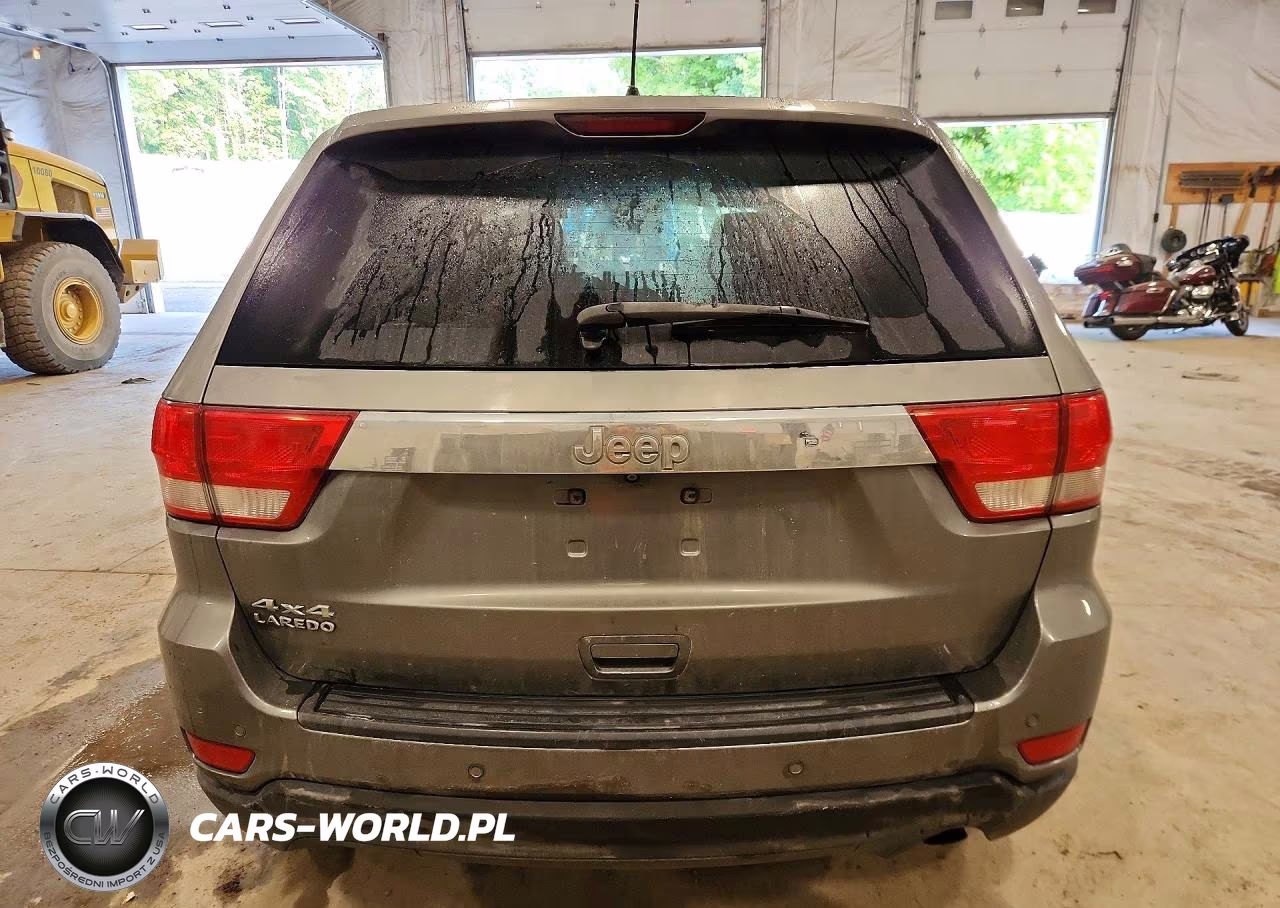 2011 Jeep Grand Cherokee Laredo VIN:1J4RR4GG9BC737071 - 6